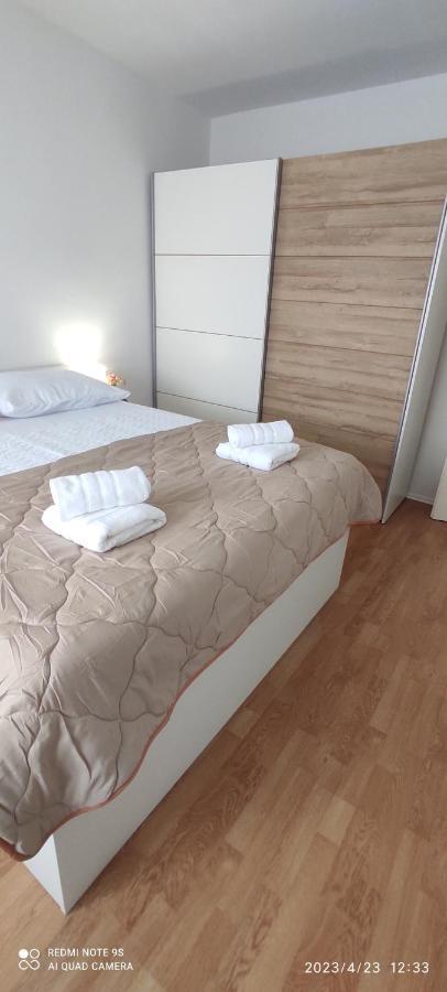 Apartman Sandra Apartment Split Exterior photo